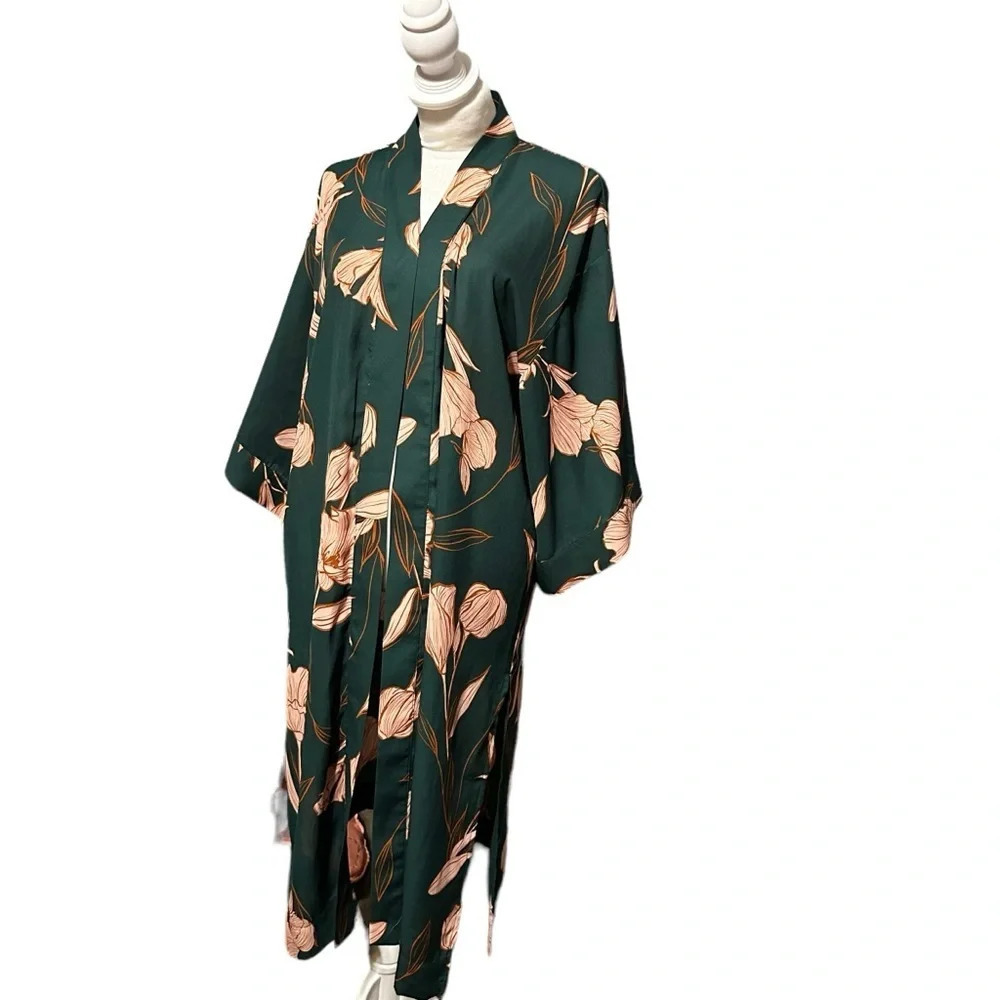 A New Day OSFM green and pink floral long kimono